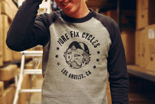 Load image into Gallery viewer, raglanlifestyle_1.jpg