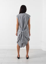 Load image into Gallery viewer, 2015-02-19_Ashley_Look_01_30783_5072.jpg