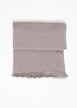 Load image into Gallery viewer, Private_0204_Simple_scarf_grey_0145.jpg