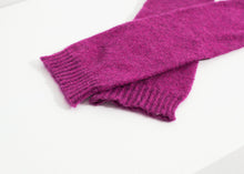 Load image into Gallery viewer, product_knit_pikki-mittens_fuschia03.jpg