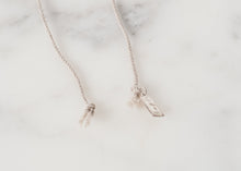 Load image into Gallery viewer, 2015-02-02_Accessories_07_21248_Silver_2050.jpg
