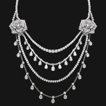 Load image into Gallery viewer, 18k Fluid Lines Necklace
