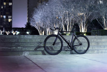 Load image into Gallery viewer, keirin-lifestyle-black-PRO-WEB.jpg

