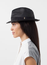 Load image into Gallery viewer, 2015-02-19_Ashley_Look_04_30508_5128.jpg
