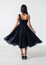 Load image into Gallery viewer, 01182015_ASHLEY_Look19_21310_1350.jpg
