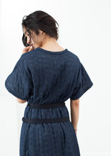 Load image into Gallery viewer, 2014-09-09_Ashley_Look_04_4295.jpg
