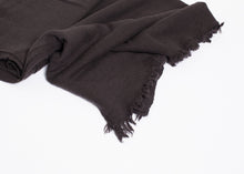 Load image into Gallery viewer, Private_0204_Simple_scarf_Old_black_0163.jpg
