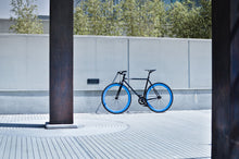 Load image into Gallery viewer, KAR_20130428-3038.jpg
