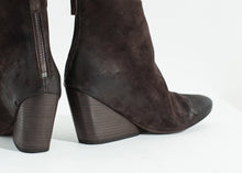 Load image into Gallery viewer, Product_Shoes_marsell_PennolinaCalfBoot_Brown02_955fa43d-7b90-41ec-a7e3-ea6abfccdc26.jpg
