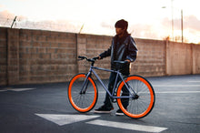 Load image into Gallery viewer, KAR_20130110-2535.jpg

