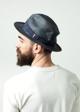 Load image into Gallery viewer, 2015-02-15_Addis_Look_11_30505_4182.jpg
