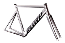 Load image into Gallery viewer, KEIRINPROTRACK_2014_SEAMLESS_3RD_ALLOY_WEB.jpg
