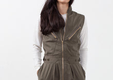 Load image into Gallery viewer, 2015-04-08_Ashley_Look11_23709_18948.jpg
