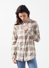 Load image into Gallery viewer, 2015-02-16_Lana_Look_09_21446_4805.jpg
