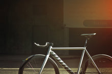 Load image into Gallery viewer, keirin-alloy-lifestyle-4-web.jpg
