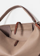 Load image into Gallery viewer, 2015-02-13_Product_11_Bag5_3485.jpg
