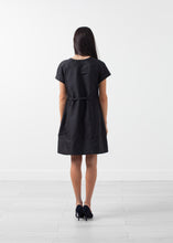 Load image into Gallery viewer, 2015-02-23_Ashley-LOOK11-211.jpg
