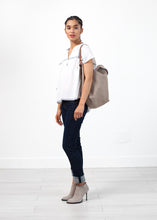 Load image into Gallery viewer, 2015-06-11-Ashley_Look12_leastraight_23679.jpg
