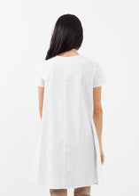 Load image into Gallery viewer, 2015-04-08_Ashley_Look25_40663_19410.jpg
