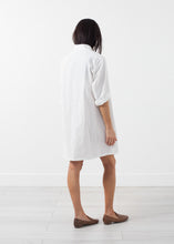 Load image into Gallery viewer, 2015-02-19_Ashley_Look_09_20833_5267.jpg
