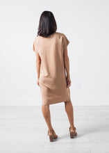 Load image into Gallery viewer, 01182015_ASHLEY_Look22_21801_1458.jpg
