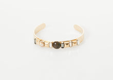 Load image into Gallery viewer, product_bracelet_5octobre_oscar-cuff_labrodite01_1.jpg
