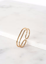 Load image into Gallery viewer, 2015-02-02_Accessories_08_21256_Gold_2063.jpg

